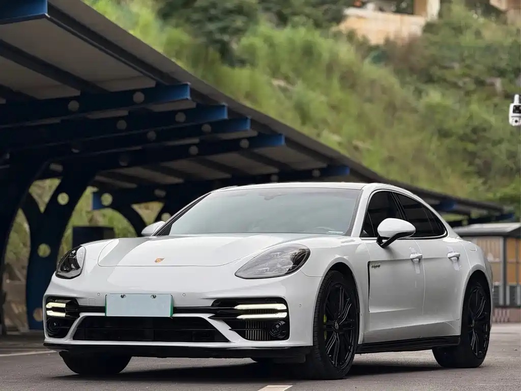 PORSCHE PANAMERA NEW ENERGY