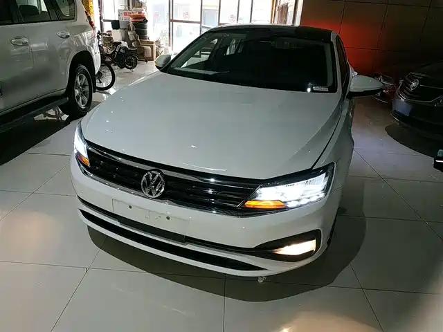 VOLKSWAGEN LINGDU