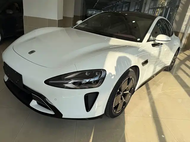 XIAOMI CAR XIAOMI SU7 2025