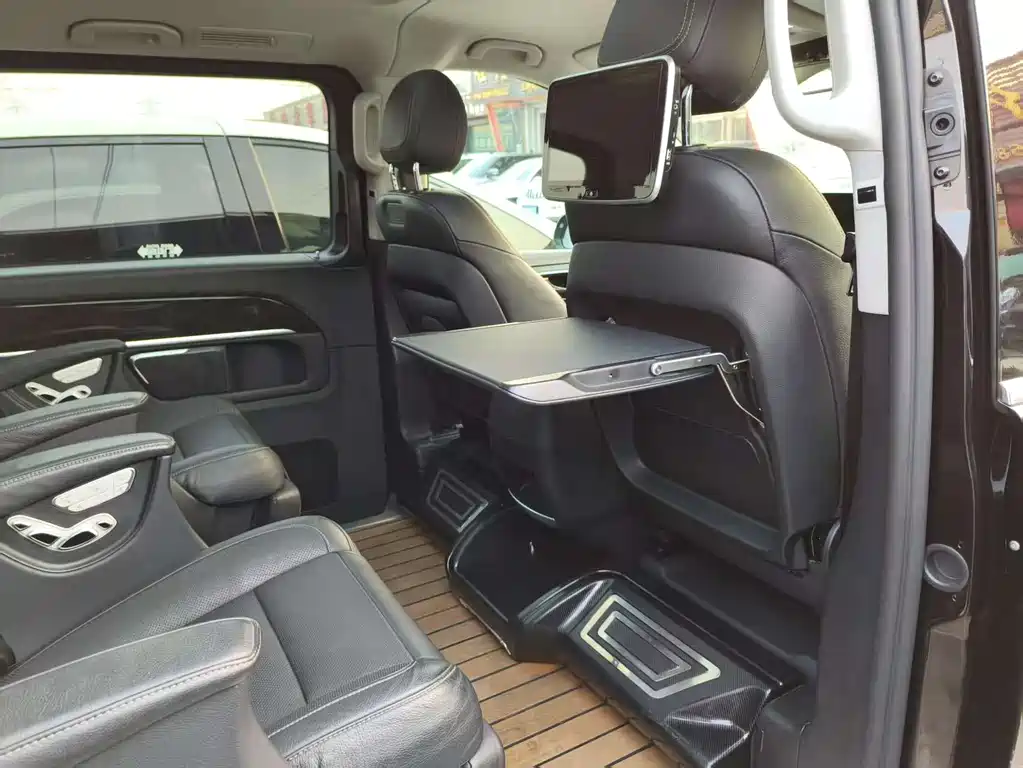 MERCEDES-BENZ V CLASS