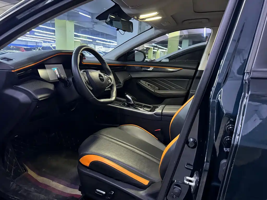 DONGFENG YI HYUN MAX