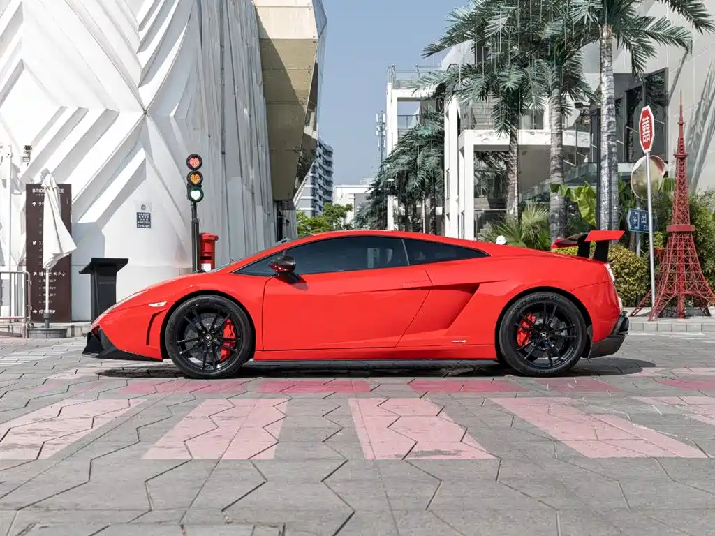 Lamborghini Gallardo 2012 LP 570-4 Super Trofeo Stradale