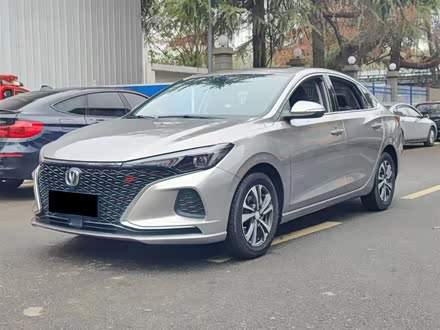 逸动 2020款 PLUS 蓝鲸NE 1.4T GDI DCT尊贵型