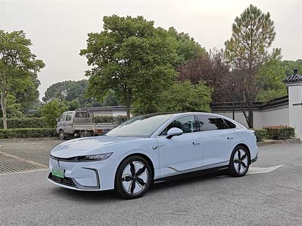 岚图追光 2023款 旗舰版