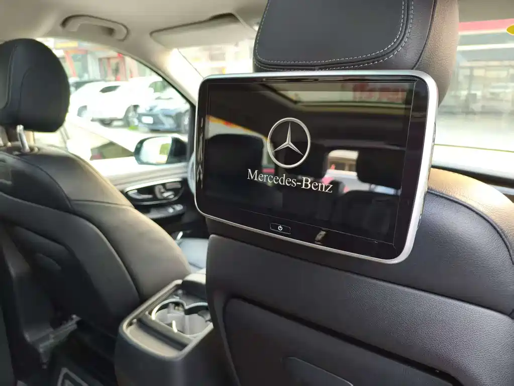 MERCEDES-BENZ V CLASS