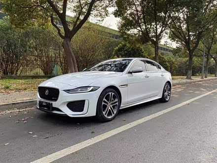 捷豹XEL 2021款 2.0T 200PS R-DYNAMIC 青春运动版