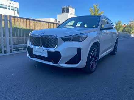 宝马iX1 2023款 eDrive25L M运动套装