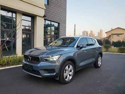沃尔沃XC40 2020款 T3 智行时尚版
