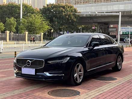 沃尔沃S90 2019款 T4 智逸版