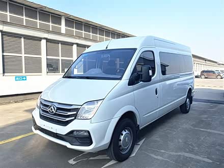上汽大通MAXUS V80 2019款 2.5T经典款6挡手动傲运通长轴中顶7座