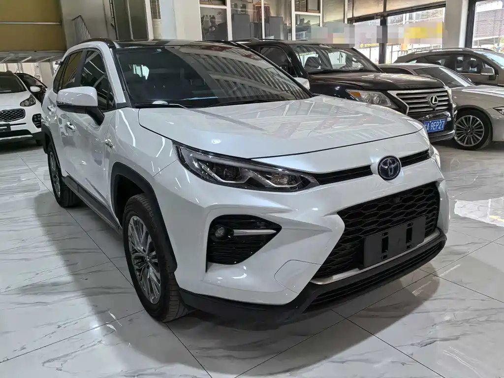 Toyota Wildlander 2023 2.5L E-CVT Luxury