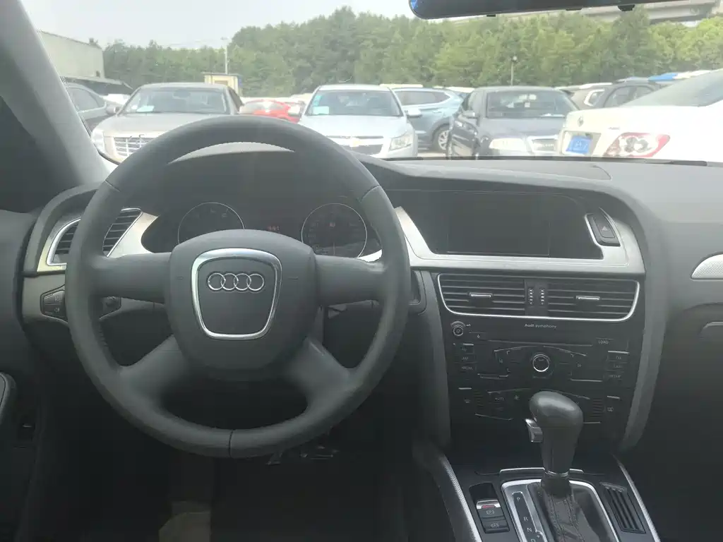 Audi A4L 2009 2.0 TFSI