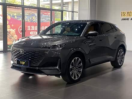 长安UNI-K 2021款 2.0T 全轮驱动尊贵型