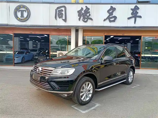 VOLKSWAGEN TOUAREG 2017