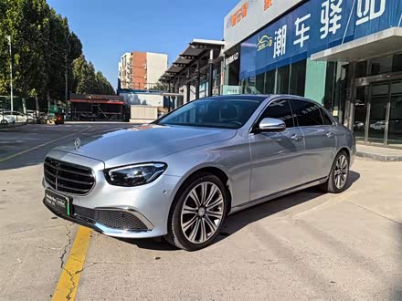 奔驰E级新能源 2022款 改款二 E 350 e L 插电式混合动力轿车