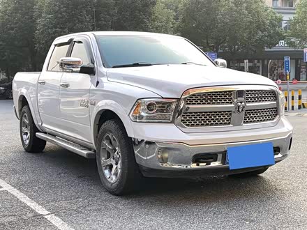 RAM Trucks 2011款 1500 Laramie