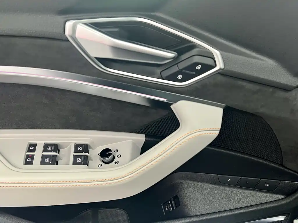 Audi e-tron 2021 50 quattro Premium