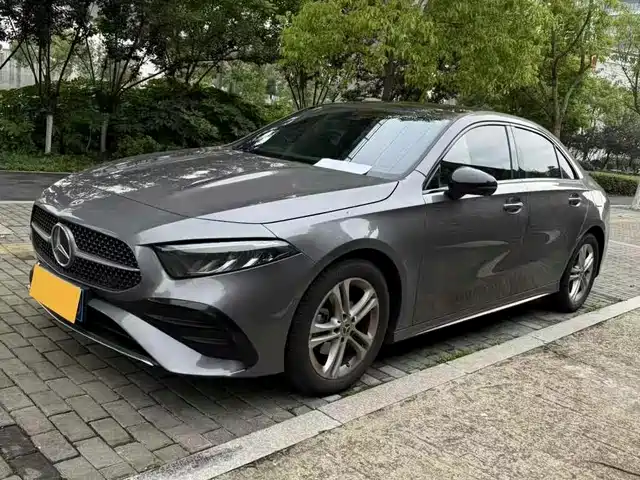 MERCEDES-BENZ  A CLASS 2024