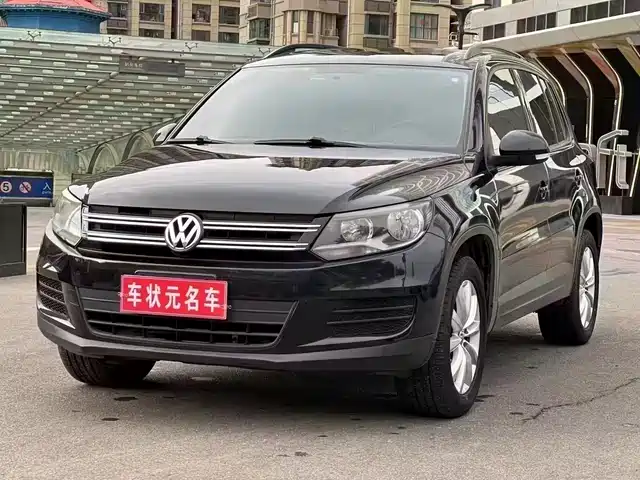 VOLKSWAGEN TIGUAN 2016