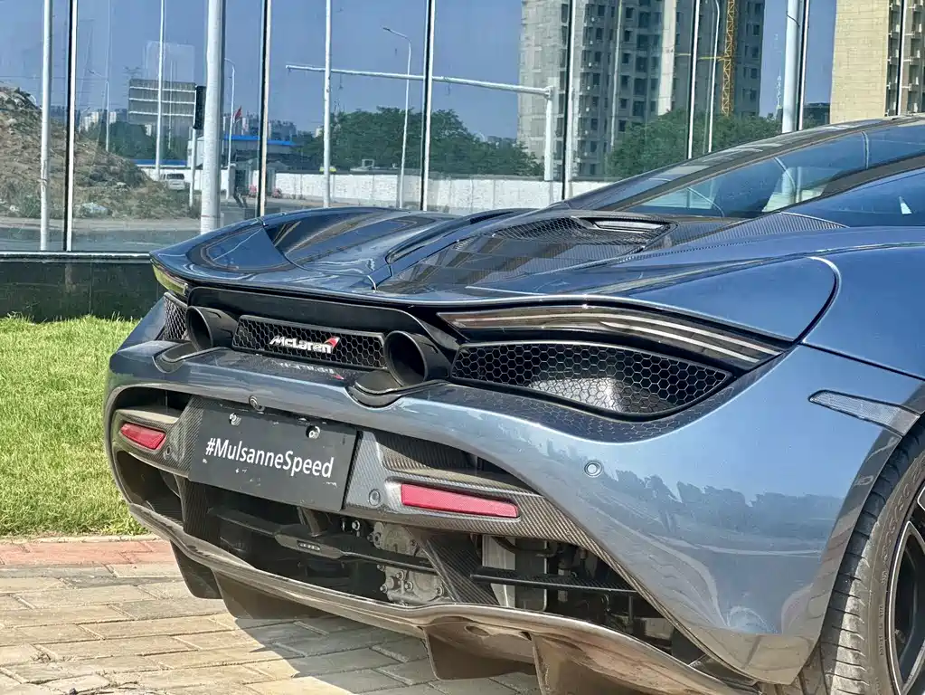 MCLAREN 720S