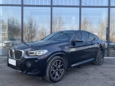 宝马X4 2022款 xDrive 25i M运动套装