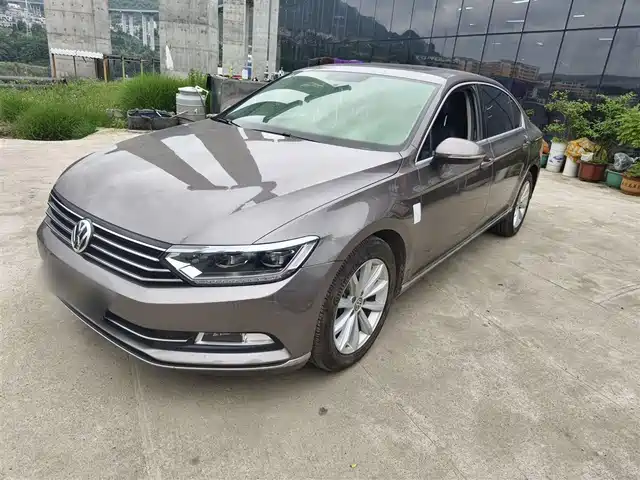 VOLKSWAGEN MAGOTAN 2018