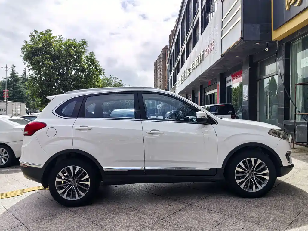 CHERY TIGGO 5