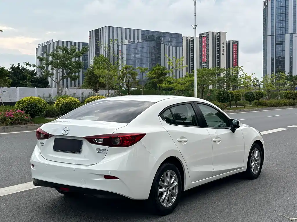 MAZDA 3 ANGKESAILA