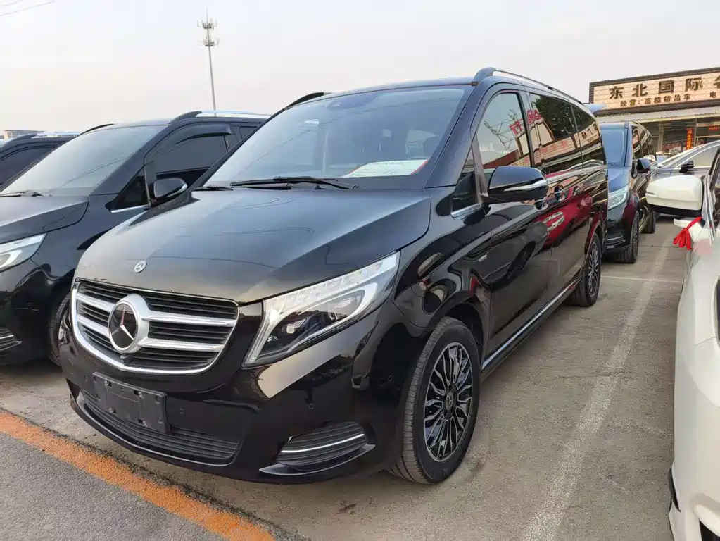 MERCEDES-BENZ V CLASS