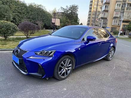 雷克萨斯IS 2017款 300 F SPORT版