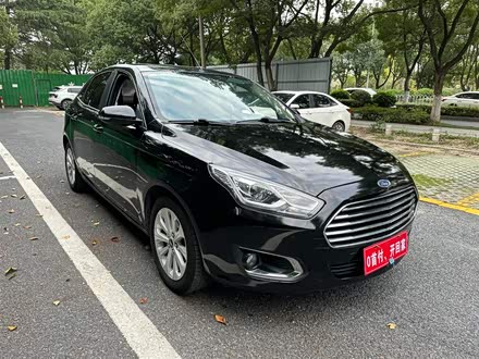 福睿斯 2015款 1.5L 自动时尚型
