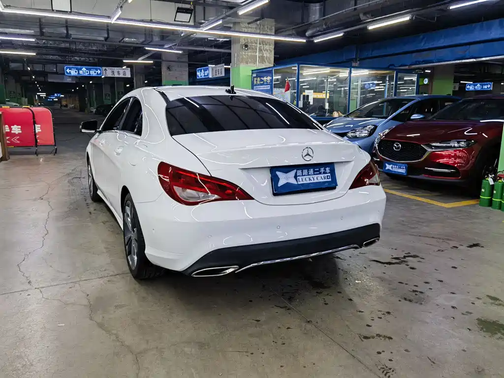 MERCEDES-BENZ  CLA