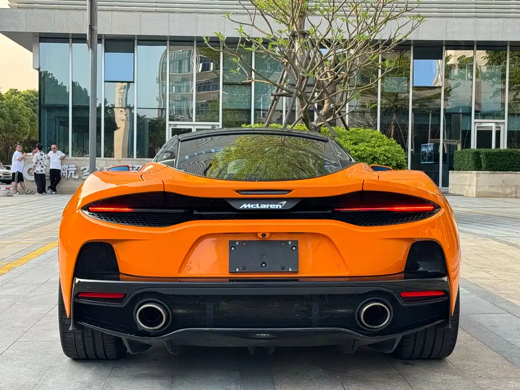 MCLAREN GT