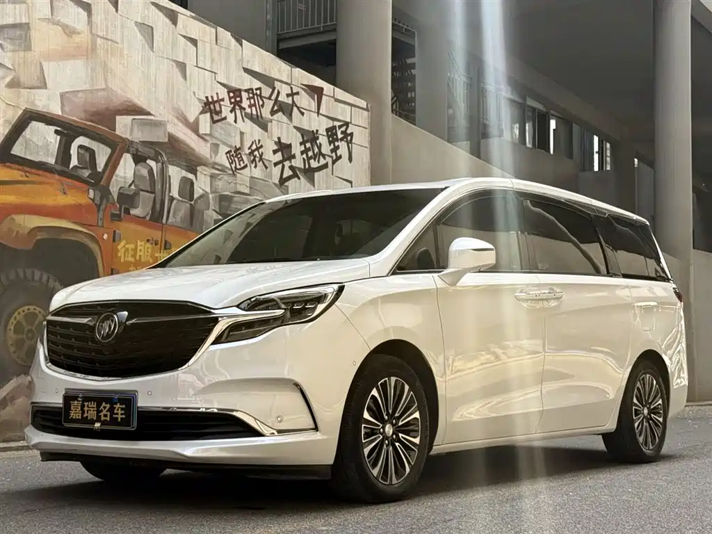 Buick GL8 2022 ES Land 653T Лакшери Тайп 48000 km 2022
