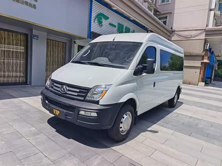 上汽大通MAXUS V80 2019款 2.5T经典款6挡手动傲运通改款长轴中顶7座