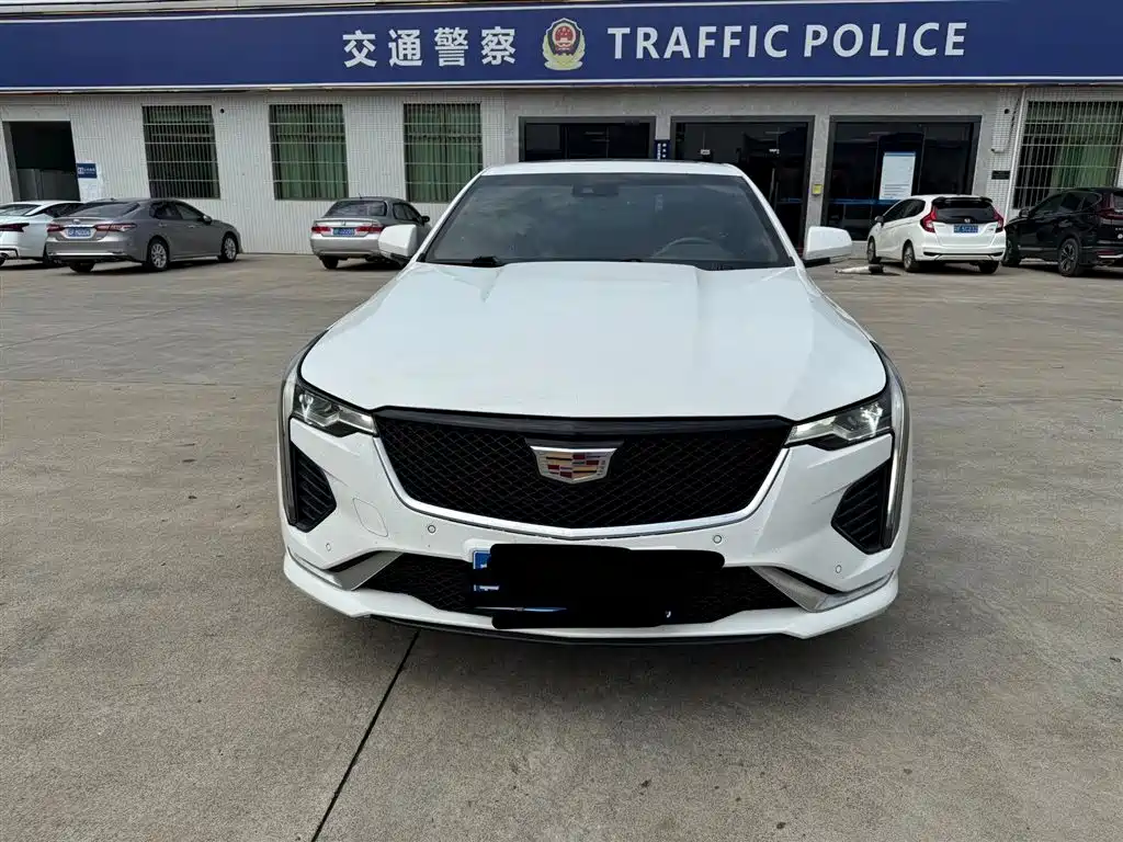 Кадиллак CT4 2020 года 28TElite 80000 km 2020