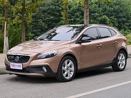 沃尔沃V40 2014款 Cross Country T5 AWD 智雅版
