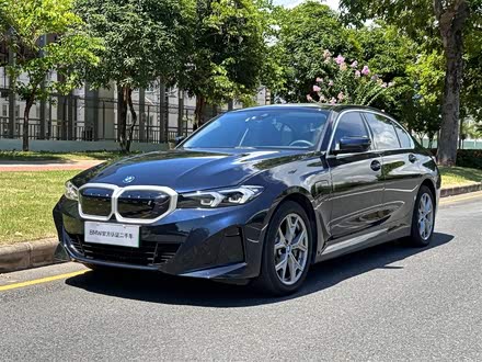 宝马i3 2022款 eDrive 35 L
