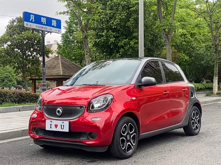 smart forfour 2016款 0.9T 66千瓦先锋版