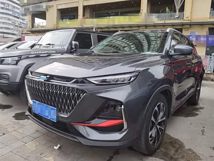 长安欧尚X7 PLUS 2023款 畅享版 1.5T自动尊贵型 7座