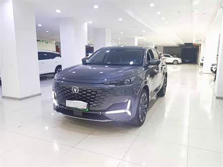 长安UNI-K 智电iDD 2022款 蓝鲸iDD 130km 1.5T 尊贵型