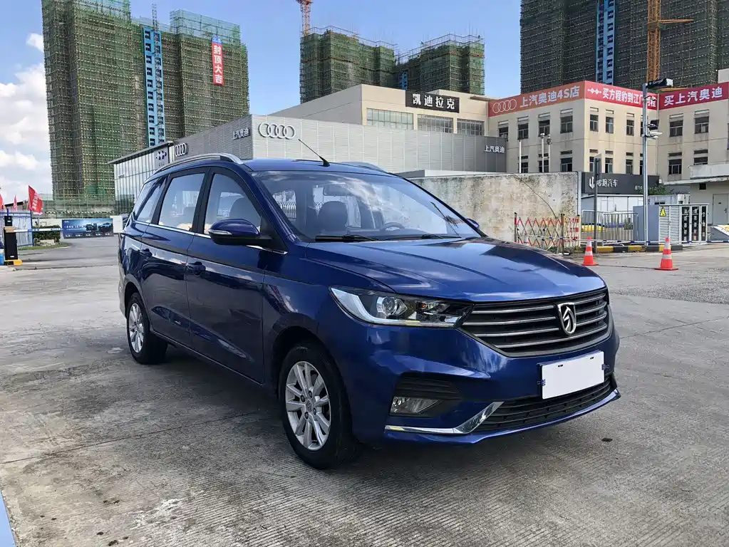 BAOJUN 360