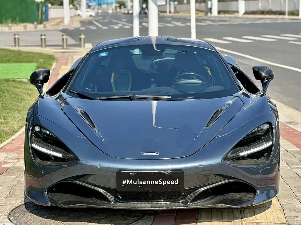 MCLAREN 720S
