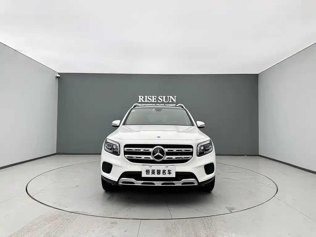 MERCEDES-BENZ GLB