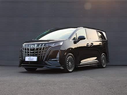 腾势D9 2022款 DM-i 970 四驱尊荣型