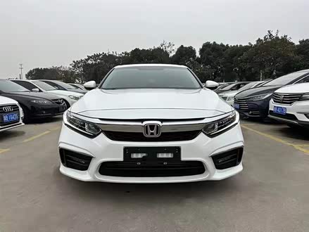 英仕派 2019款 260TURBO 精致版 国VI