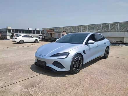 海豹 2022款 700km 长续航后驱版