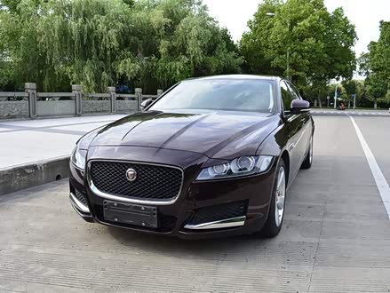 捷豹XFL 2020款 XFL 2.0T P200 两驱精英版