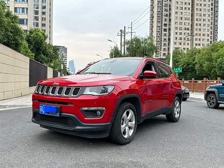 指南者 2019款 220T 自动悦享版