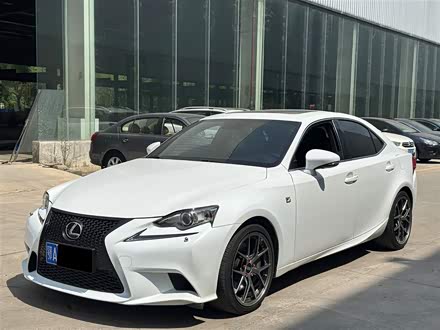 雷克萨斯IS 2015款 200t F SPORT